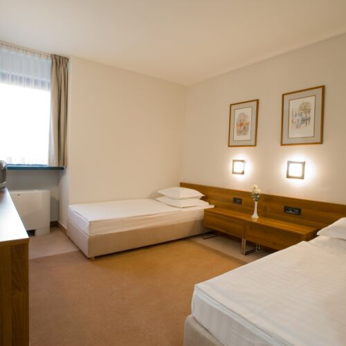 Standard Upstairs Triple Room