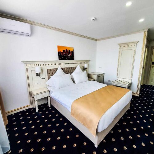 Camera Dubla Standard la Etaj *