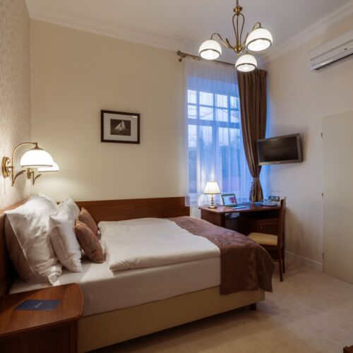 Economy Queen Pokoj s manželskou postelí