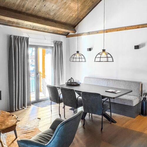 Apartament pentru 6 pers. (se inchirieaza doar integral)