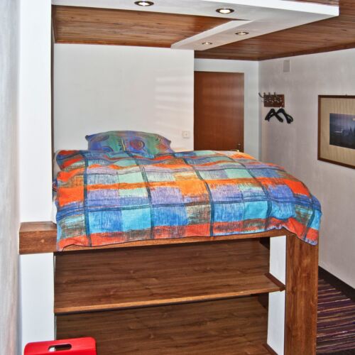 Zweibettzimmer im Dachgeschoss mit Terasse