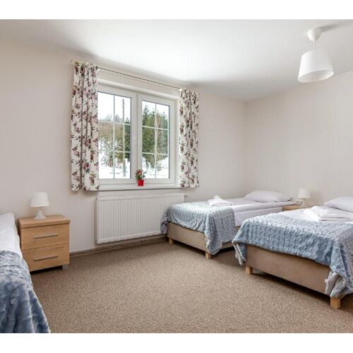 Camera tripla cu baie