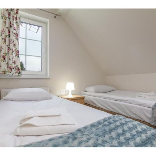 Camera tripla cu baie