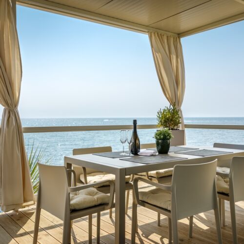 Casă de vacanță lux cu vedere spre mare pentru 5 pers. (se inchirieaza doar integral)