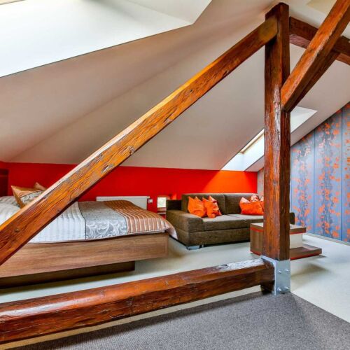 Pokoj s vanou  s manželskou postelí (s možností přistýlky)