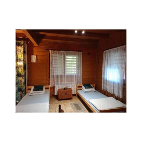 Pokój 2-osobowy ze wspólną łazienką