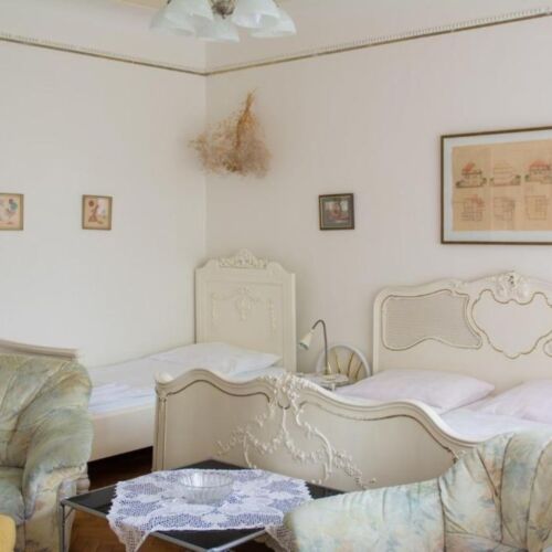Ground Floor 3-Room Apartment for 6 Persons with Terrace