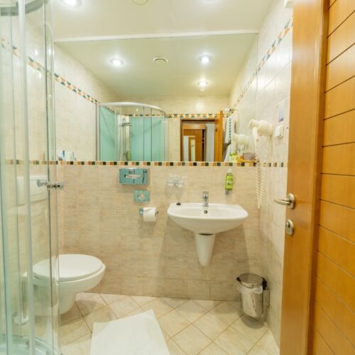 Camera dubla cu baie