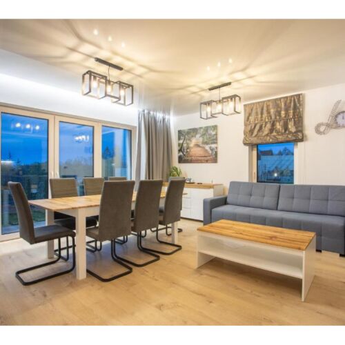 Apartament 8-osobowy z 4 pomieszczeniami sypialnianymi