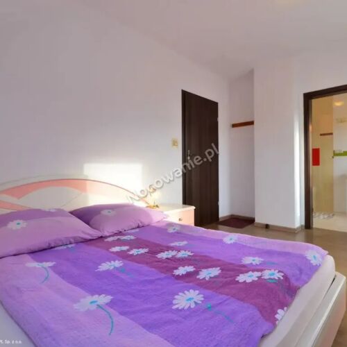 Pokój 2-osobowy z balkonem ze wspólnym aneksem kuchennym (możliwa dostawka)