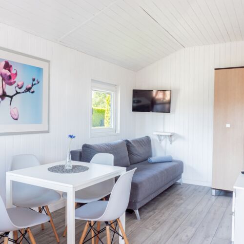 Domek letniskowy 4-osobowy z tarasem z aneksem kuchennym