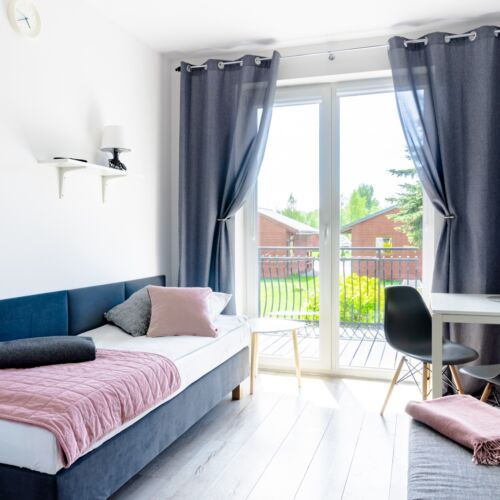 Pokój 3-osobowy na parterze z balkonem