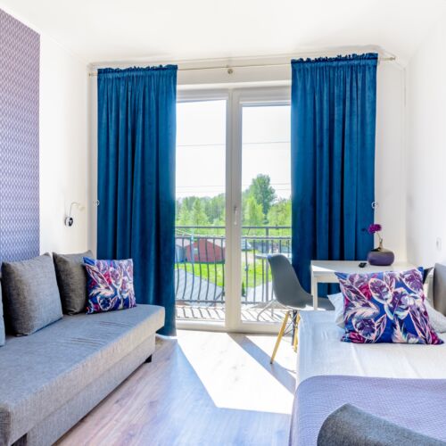 Pokój 3-osobowy z balkonem ze wspólnym aneksem kuchennym