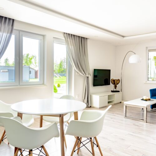 Apartament 4-osobowy na parterze z aneksem kuchennym z 2 pomieszczeniami sypialnianymi