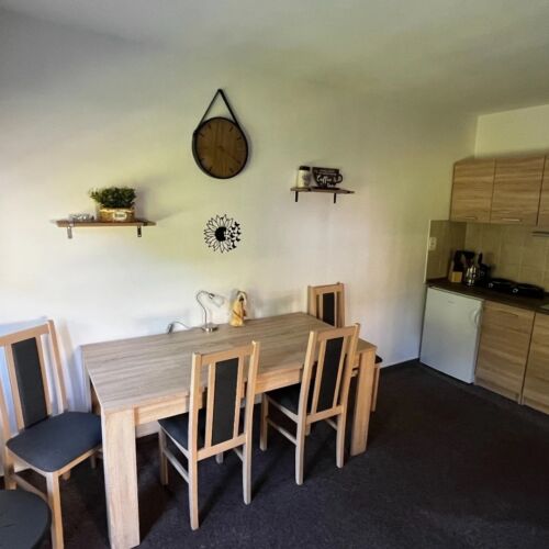 Rodinný Apartman s balkónem pro 4 os. se 2 ložnicemi