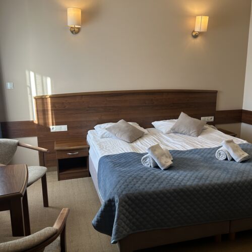 Standard Plus Mountain View Twin Room
