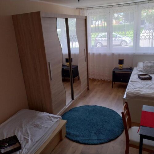 Pokój 3-osobowy na parterze ze wspólną łazienką