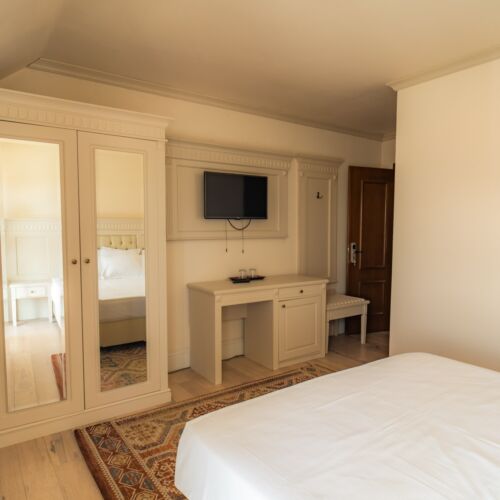 Tourist Upstairs Double Room