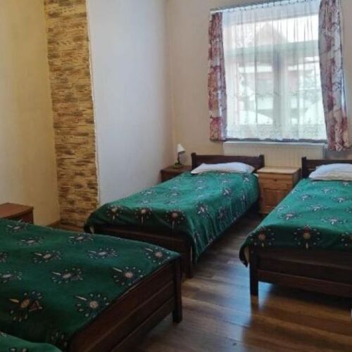 Pokój 4-osobowy ze wspólnym aneksem kuchennym z widokiem na góry