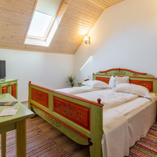 Economy  Pokoj s manželskou postelí