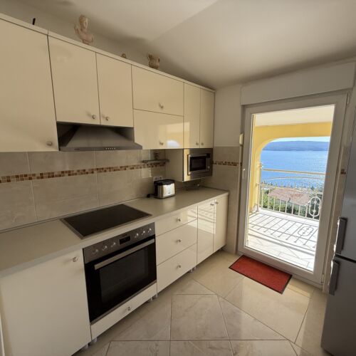 Sea View Upstairs 2-Room Apartment for 4 Persons