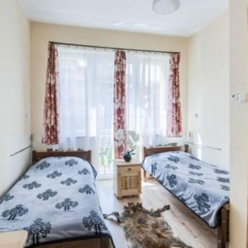 Pokój 2-osobowy ze wspólnym aneksem kuchennym z widokiem na góry