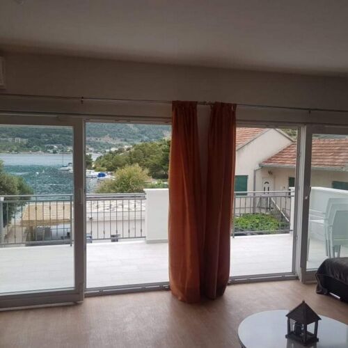 2-Zimmer-Apartment für 6 Personen mit Klimaanlage und Aussicht auf das Meer