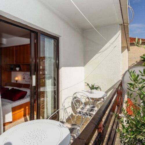 2-Zimmer-Apartment für 4 Personen mit Klimaanlage und Aussicht auf das Meer