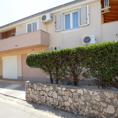 1-Zimmer-Apartment für 4 Personen mit Klimaanlage und Balkon A-25005-a