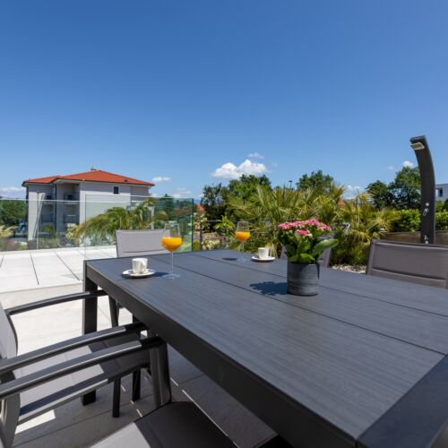 Apartament lux familial(ă) cu 2 camere pentru 4 pers. (se poate solicita pat suplimentar)