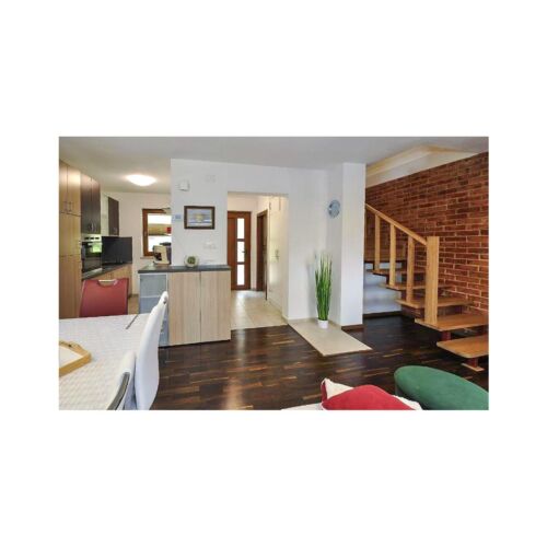 Casă de vară pentru 8 pers. (se inchirieaza doar integral)