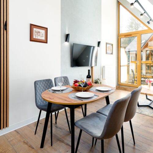 2-Room Balcony Apartment for 4 Persons with Own Kitchenette