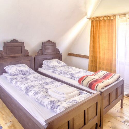 House (jako celek) pro 4 os.