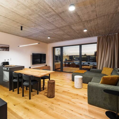 Apartman se sprchou s privátní koupelnou mimo apartmán pro 3 os. (s možností přistýlky)