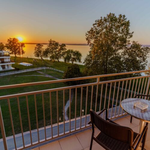 Classic Sunset View Double Room
