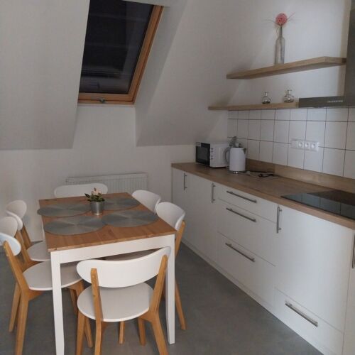 Apartament confort la etaj cu 2 camere pentru 6 pers.