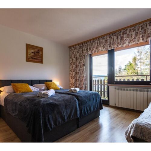 Pokój 4-osobowy Standard z balkonem