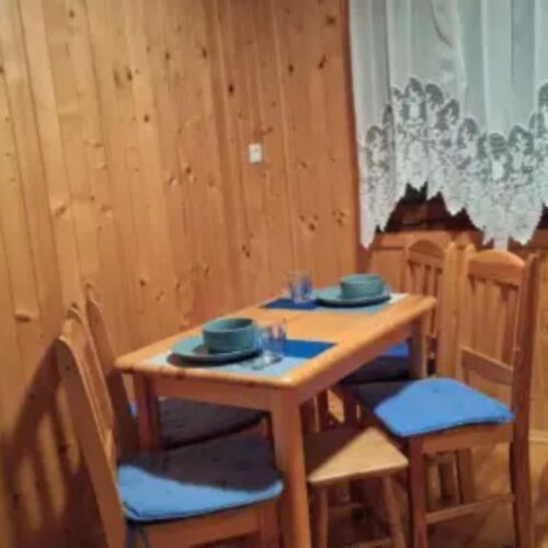 Hütte