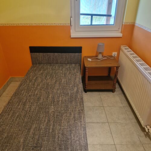 Whole House Family House for 5 Persons (extra bed available)