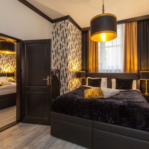 Deluxe 2-Room Family Suite for 4 Persons