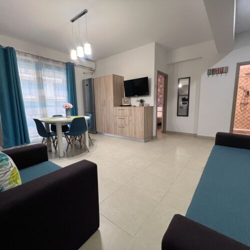 Apartman s balkónem pro 4 os. se 2 ložnicemi na přízemí