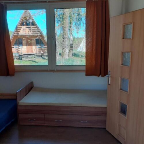 Casă de vară pentru 6 pers. (se inchirieaza doar integral)