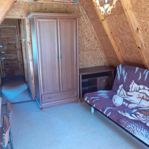 Casă de vară pentru 8 pers. (se inchirieaza doar integral)