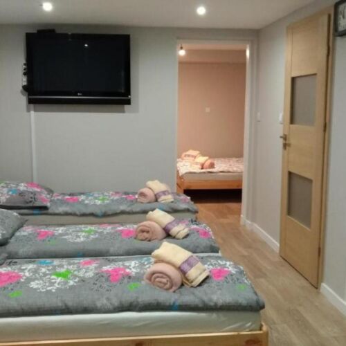 Apartament 7-osobowy z 2 pomieszczeniami sypialnianymi