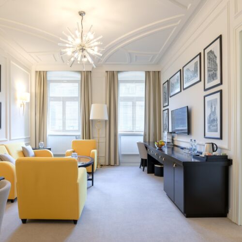City View Upstairs 2-Room Suite for 4 Persons