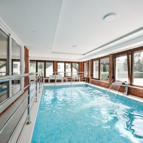 Forest View Pool Side Holiday Home for 8 Persons