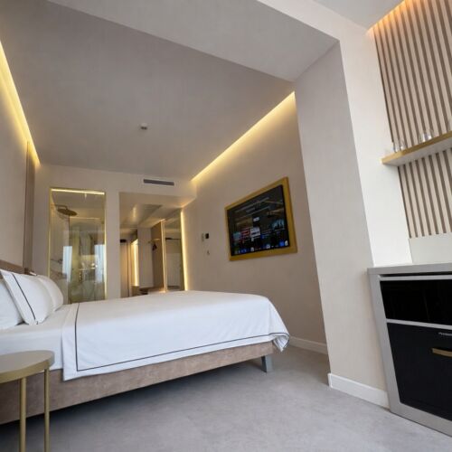 Deluxe Upstairs Double Room