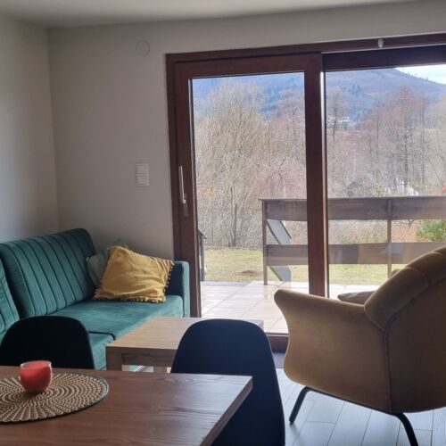 Mountain View Family Holiday Home for 4 Persons