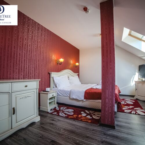 Suita deluxe king cu 2 camere pentru 4 pers.