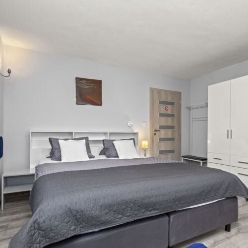 Upstairs Twin Room (extra bed available)